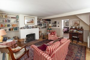 Sitting Room_- click for photo gallery